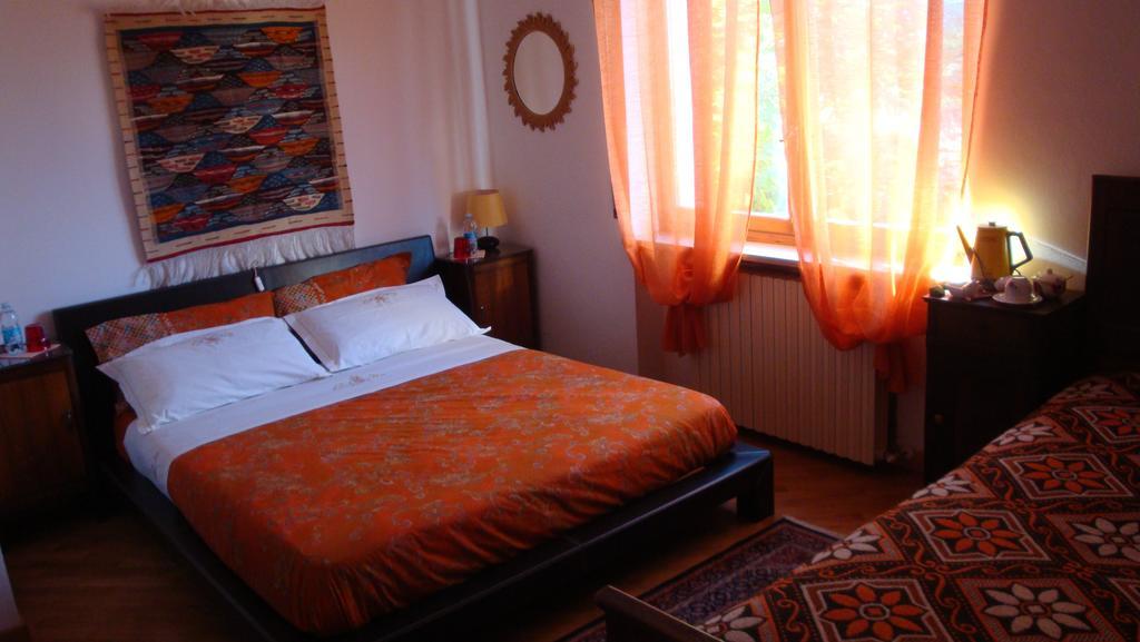 Bed and Breakfast Il Melograno Борго-Сан-Далмаццо Номер фото
